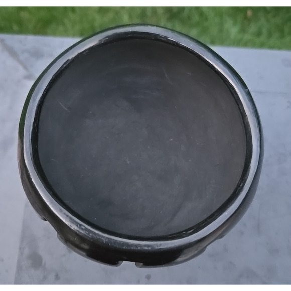Santa Clara Pottery Blackware 3.5"h x 4-4.5"w Bowl Signed Christina Santa Clara - Picture 6 of 14